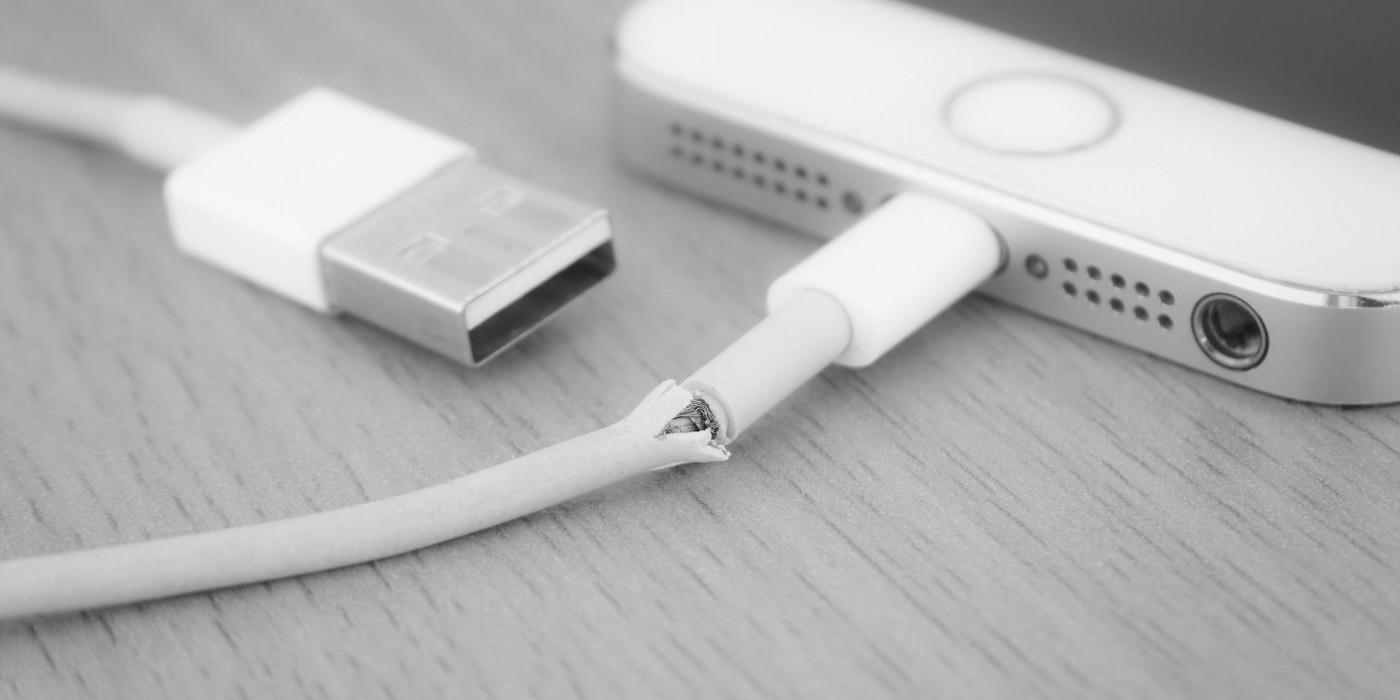 Apple Damaged Cable